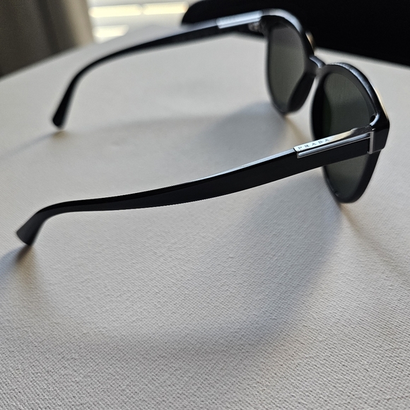 PRADA - sunglasses & Case - Picture 6 of 13